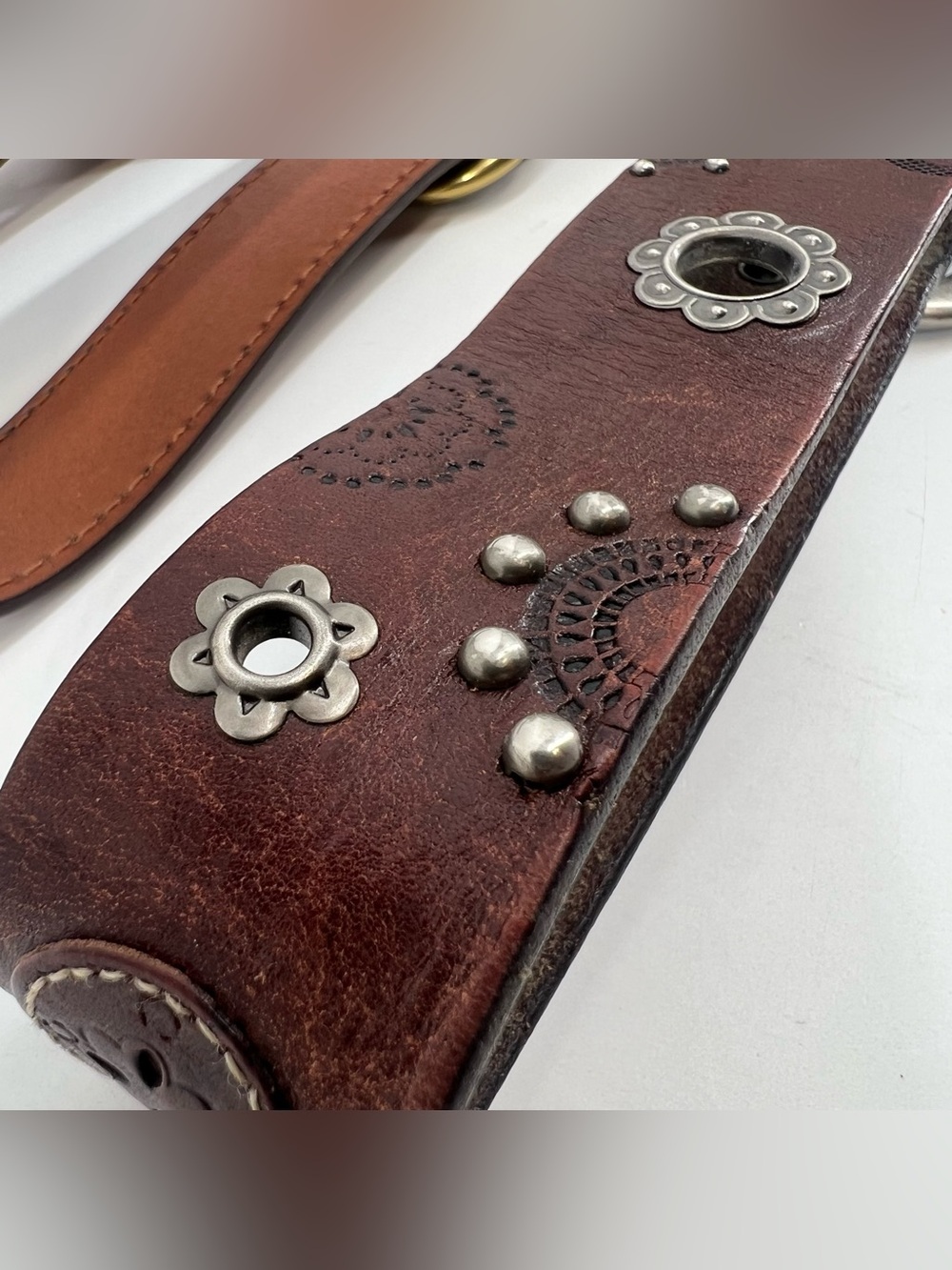 Fossil Leather Belts Women’s Medium Y2K Boho Embroidered Studded Solid - Picture 7 of 11